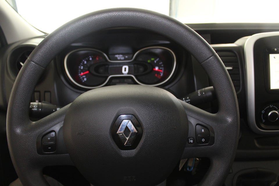 Renault Trafic T29 2,0 dCi 120 L2H1