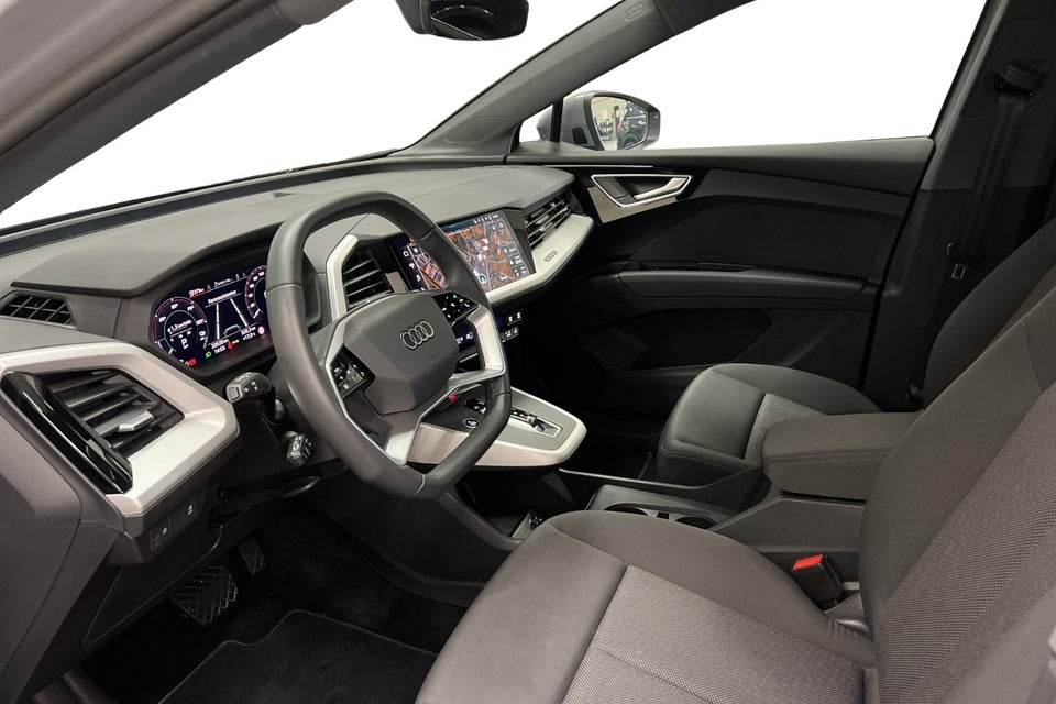 Audi Q4 e-tron 45 Progress quattro 5d