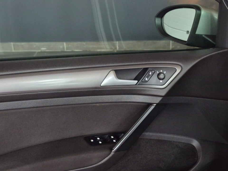VW Golf VII 1,4 TSi 122 Trendline DSG BMT 5d