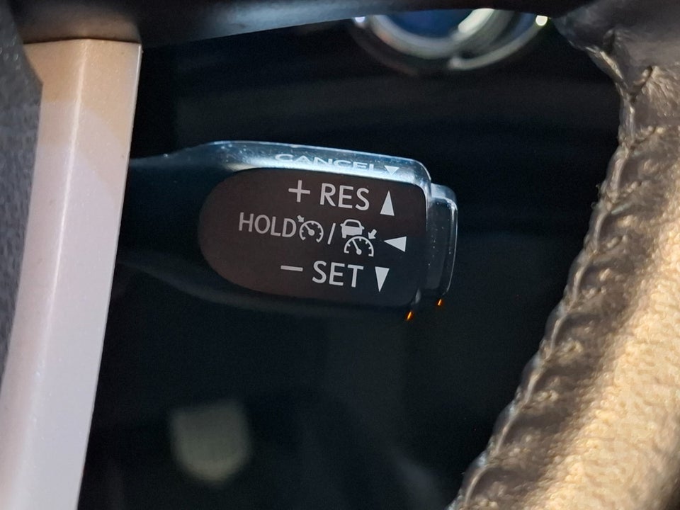 Toyota Prius 1,8 Plug-in Hybrid H4 MDS 5d