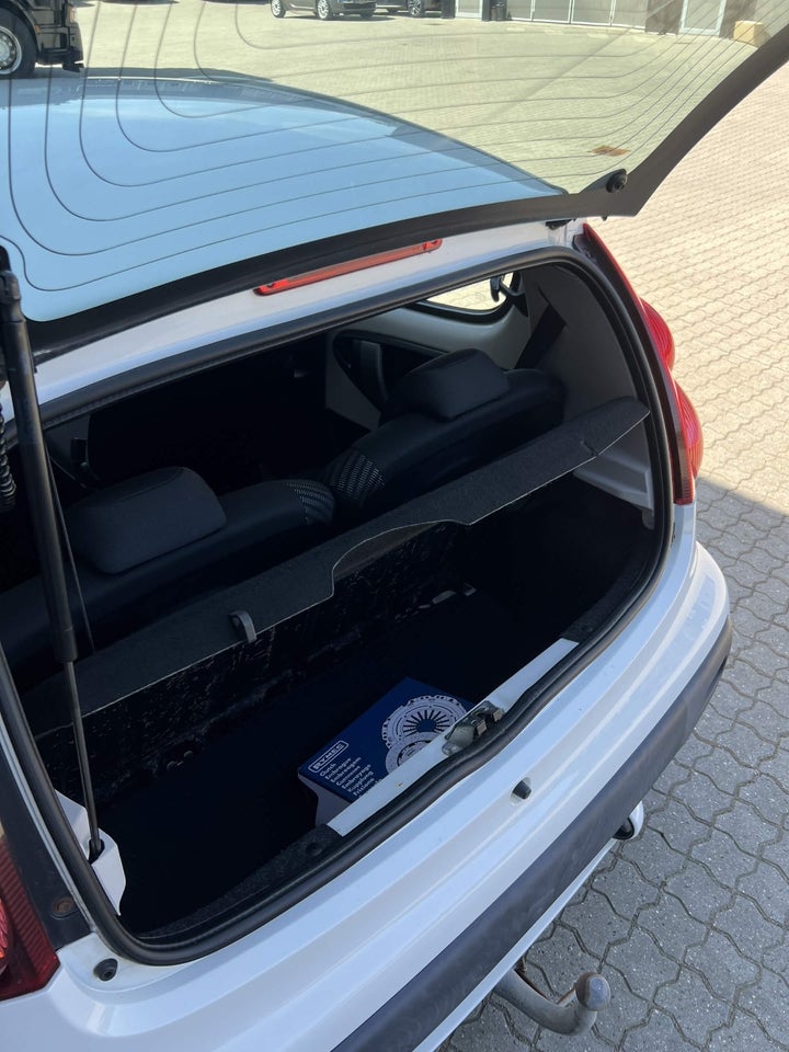 Peugeot 107 1,0 Active 5d