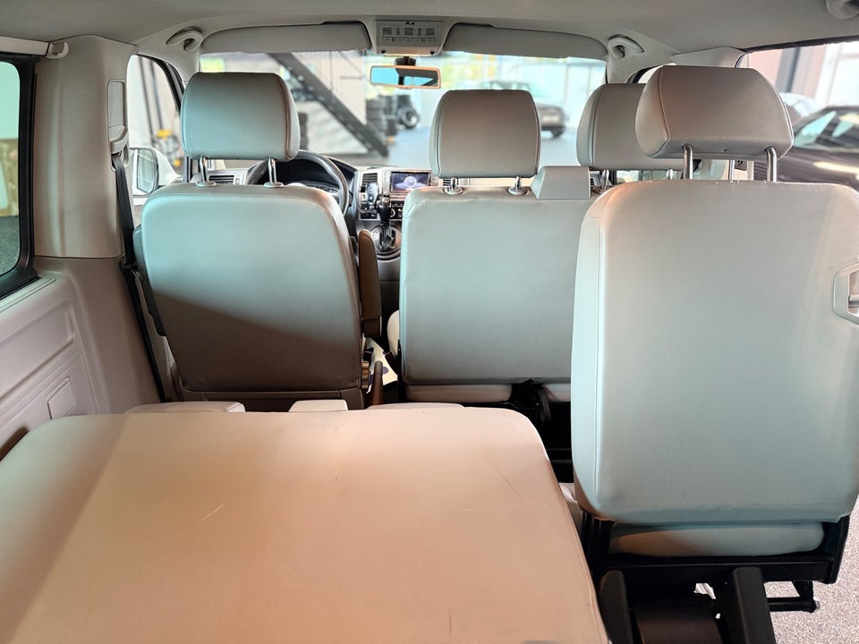 VW Caravelle 2,0 TDi 140 Comfortline DSG lang 4d