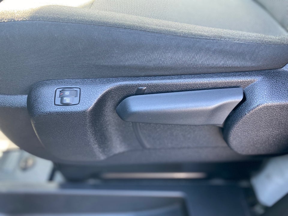 Toyota ProAce 2,0 D 144 Medium Master aut. 4d