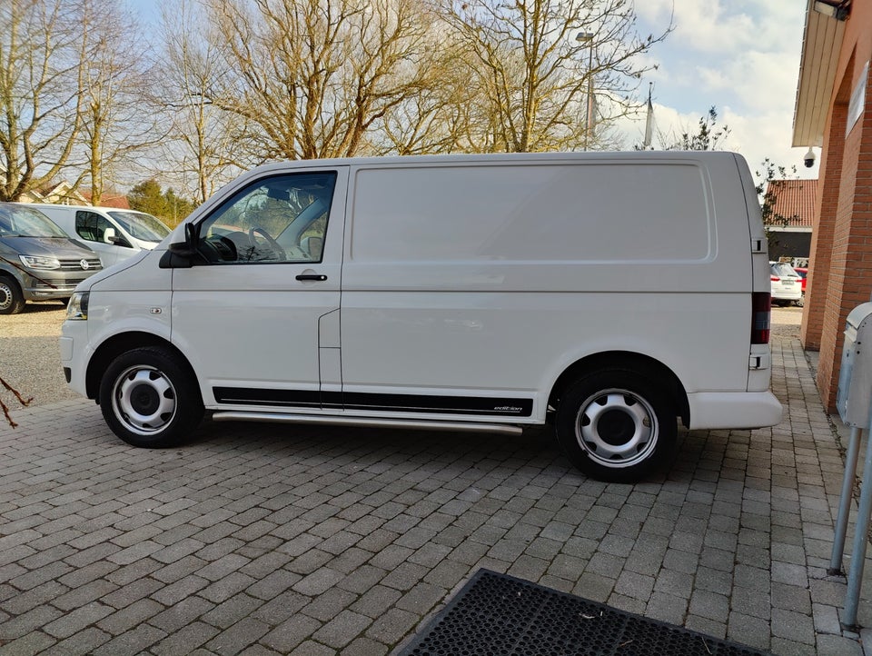 VW Transporter 2,0 TDi 140 Kassevogn DSG kort