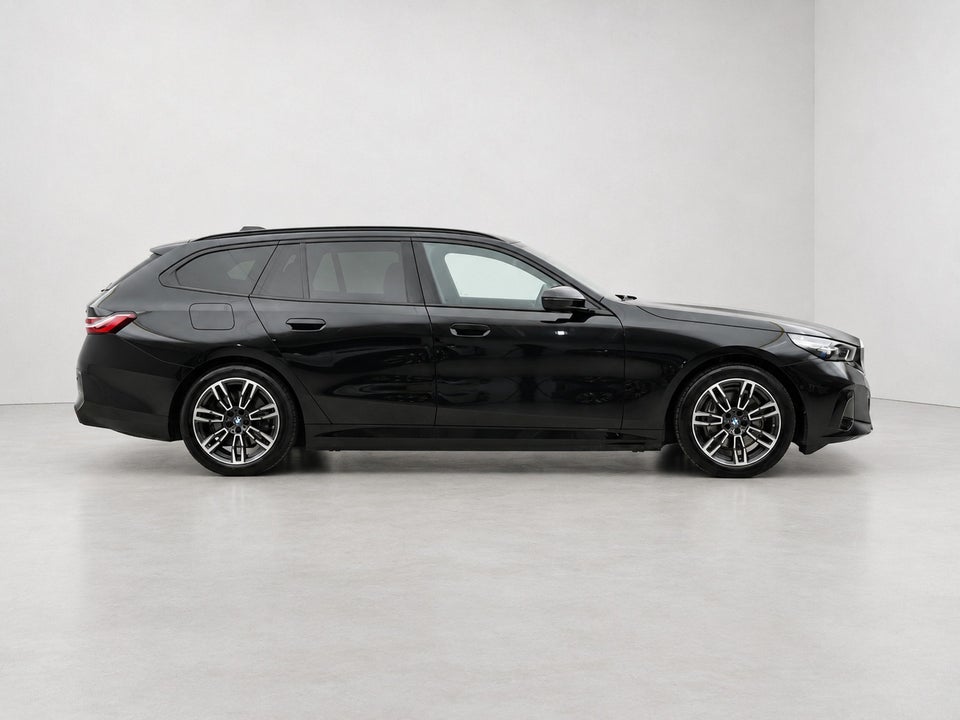 BMW i5 eDrive40 Touring M-Sport 5d
