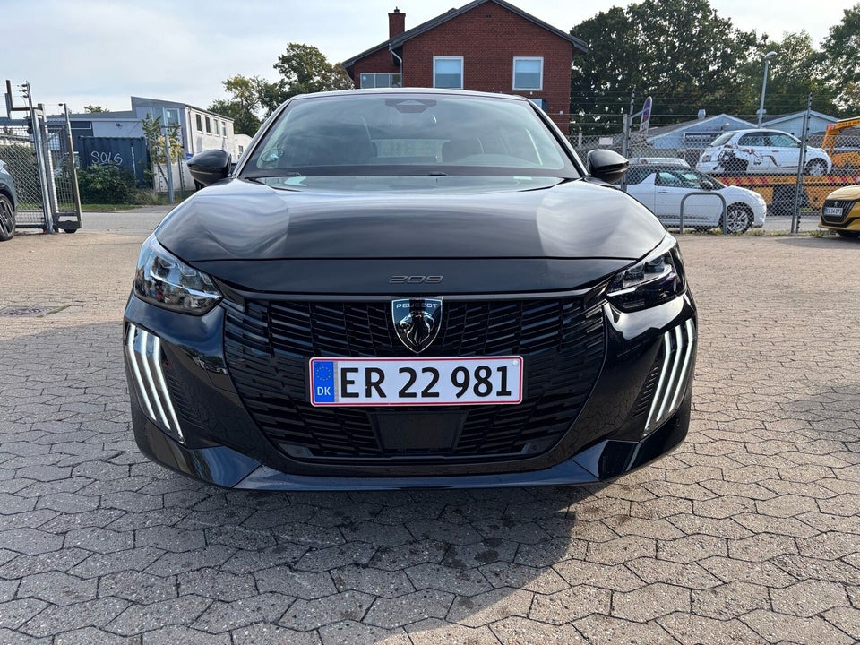 Peugeot e-208 54 GT Pack 5d
