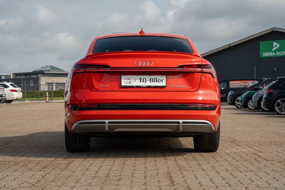 Audi e-tron 55 S-line Prestige Sportback quattro 5d