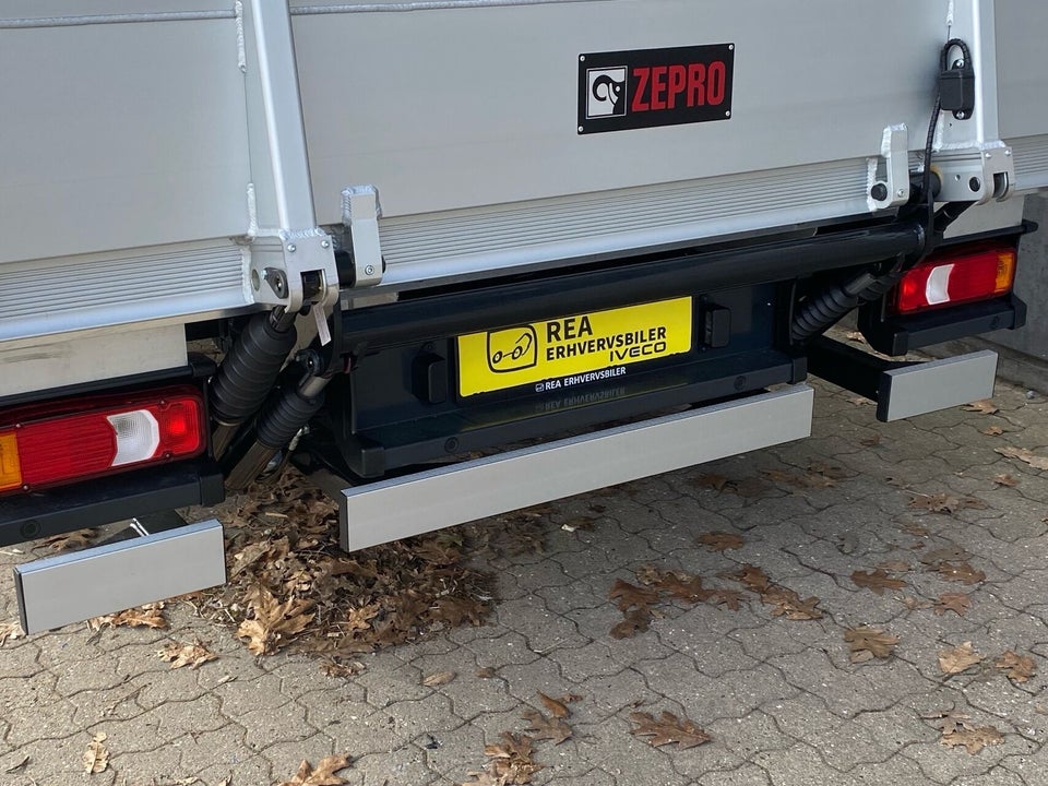 Iveco Daily 3,0 35S18 4100mm Alukasse m/lift AG8