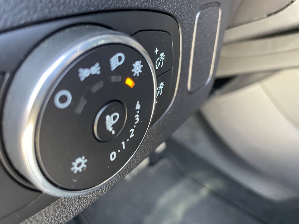 Ford Puma 1,0 EcoBoost mHEV Titanium DCT 5d