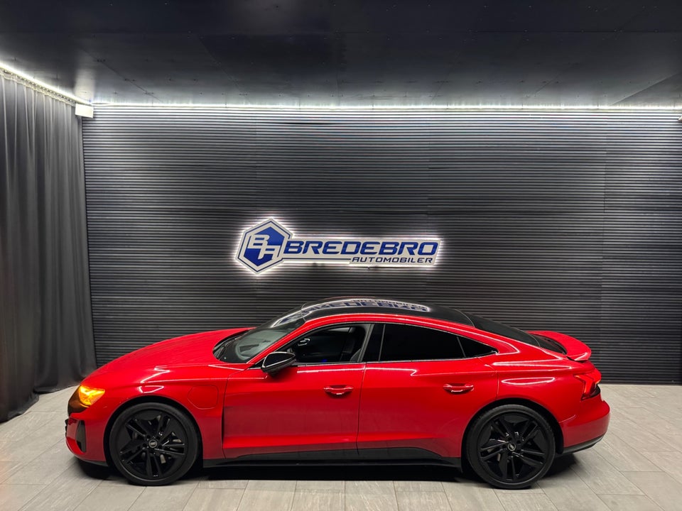 Audi RS e-tron GT quattro 4d