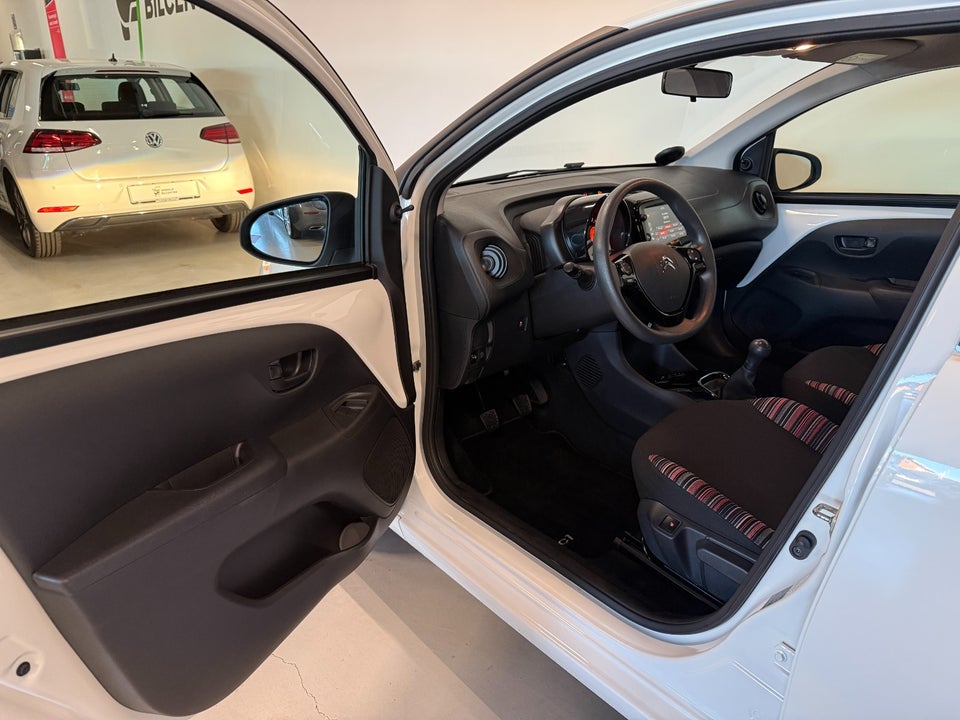 Citroën C1 1,0 VTi Shine 5d