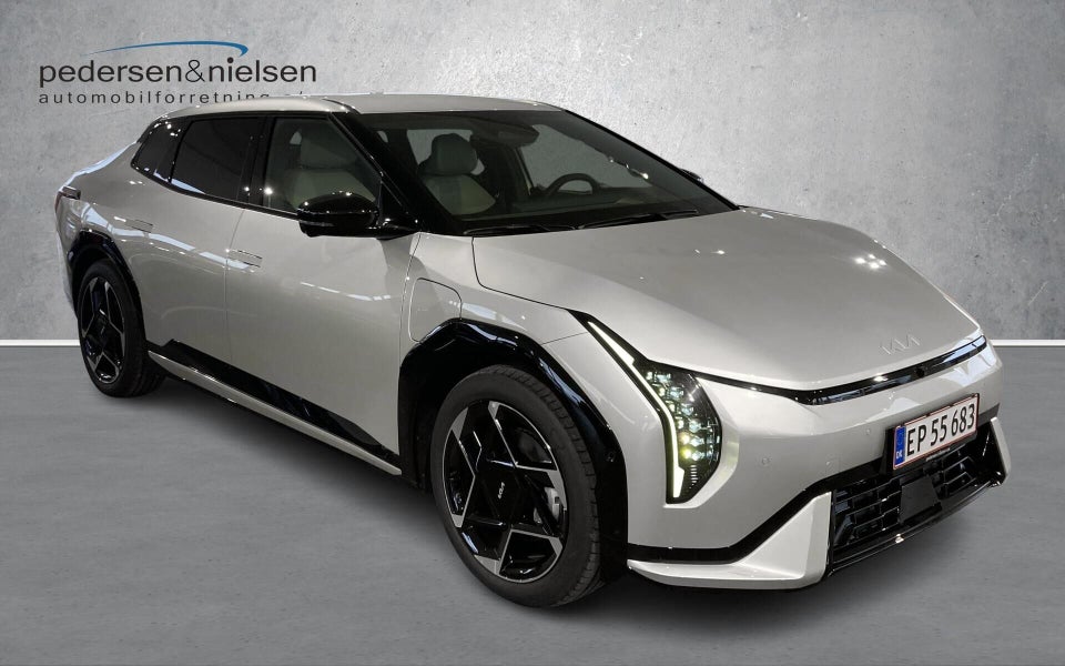 Kia EV4 81 Long Range GT-Line Fastback 4d