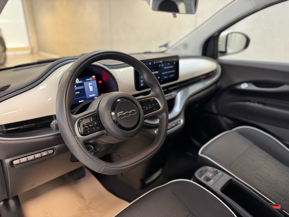 Fiat 500e 24 Icon 3d