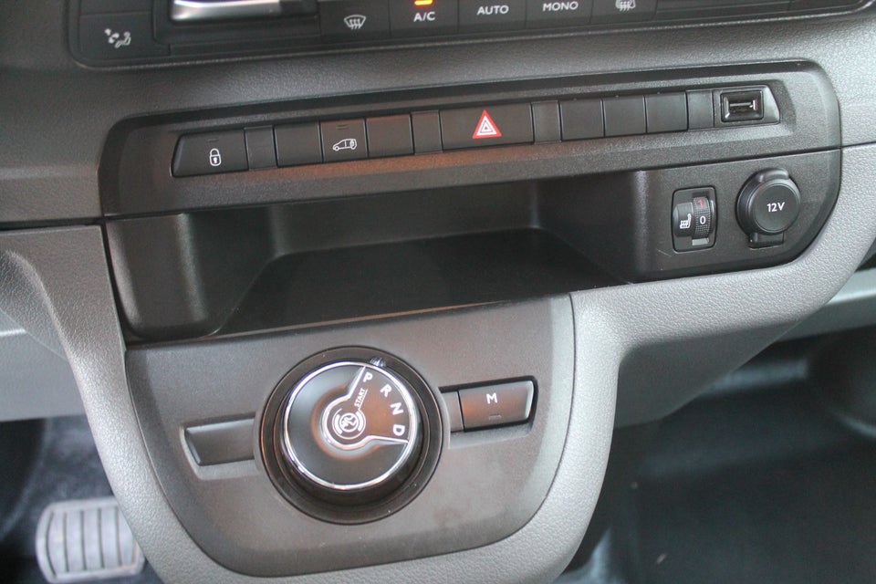 Peugeot Expert 2,0 BlueHDi 122 L2 Plus EAT8 Van