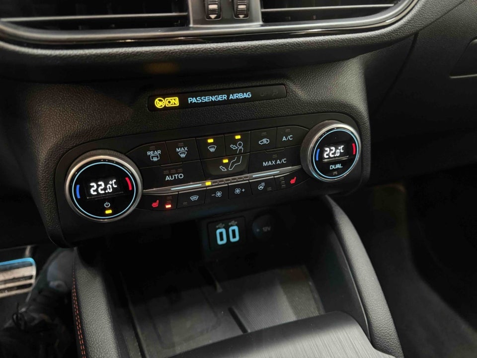 Ford Kuga 2,5 HEV ST-Line X CVT 5d