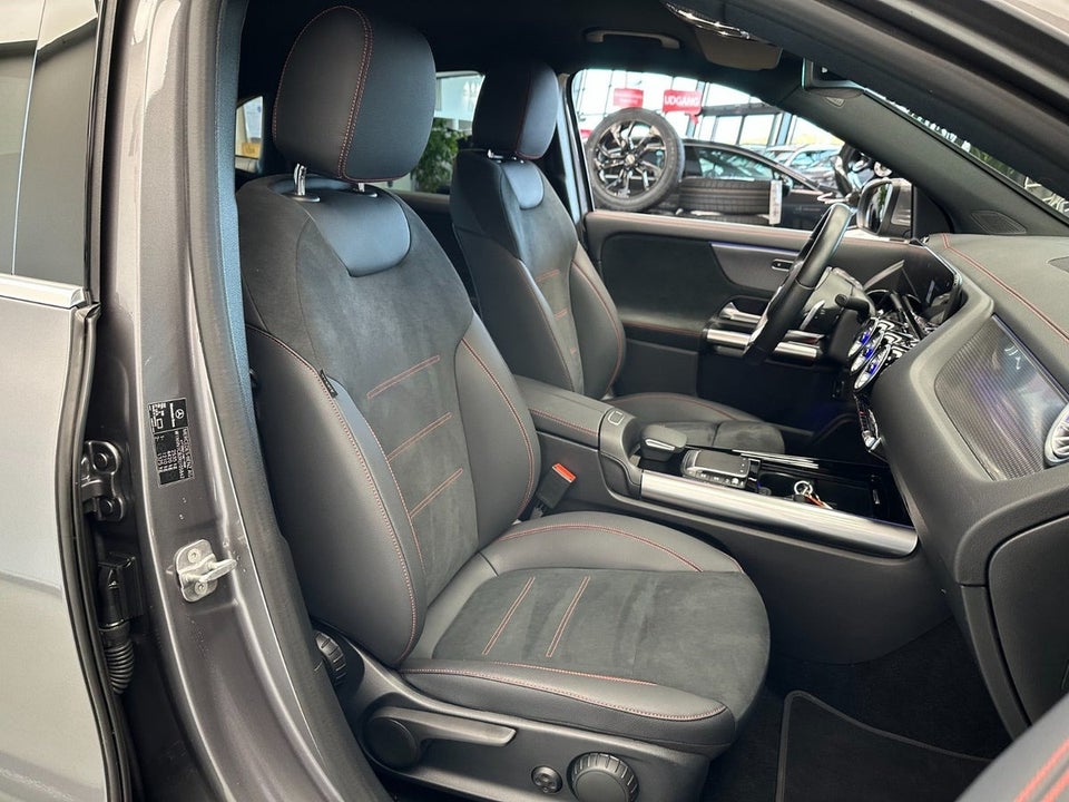 Mercedes EQA350 AMG Line 4Matic 5d