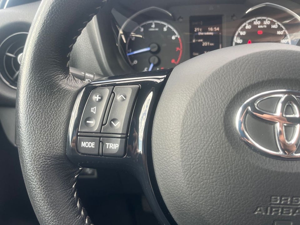 Toyota Yaris 1,0 VVT-i T3 Design 5d