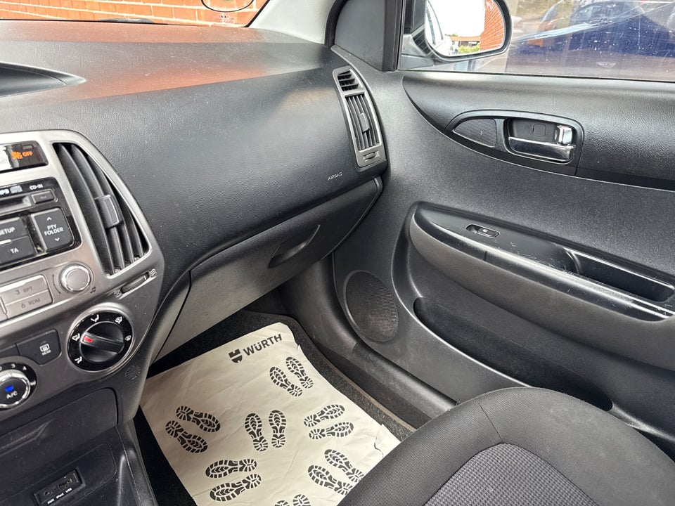 Hyundai i20 1,25 Classic XTR 5d