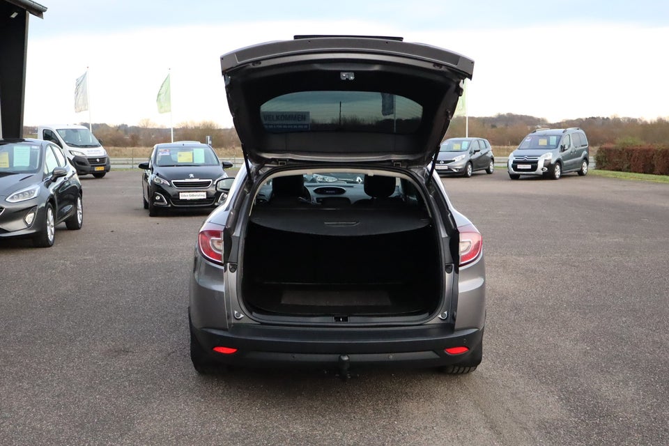 Renault Megane III 1,5 dCi 110 Expression Sport Tourer aut. 5d