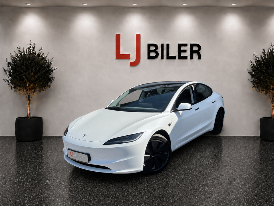 Tesla Model 3 RWD 4d