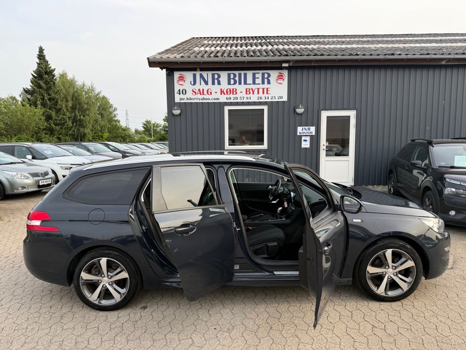 Peugeot 308 1,2 e-THP 110 Active SW 5d