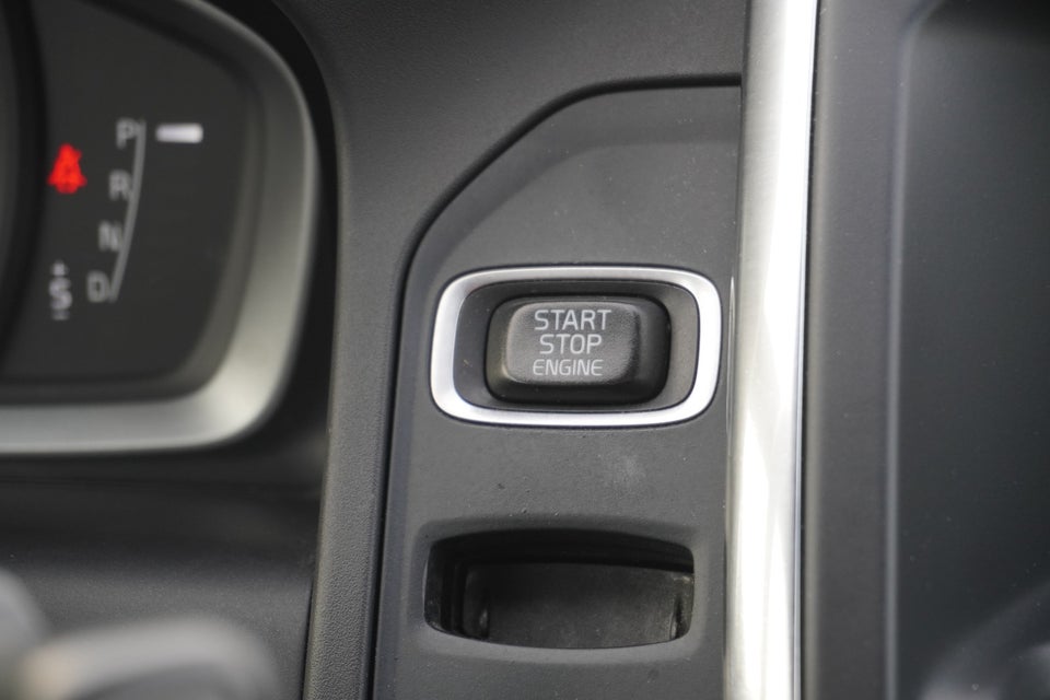 Volvo XC60 2,0 D3 150 Momentum aut. 5d