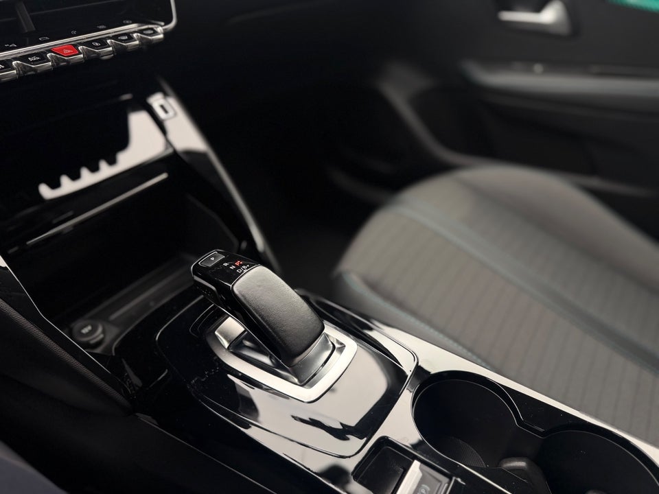 Peugeot e-208 50 Allure 5d