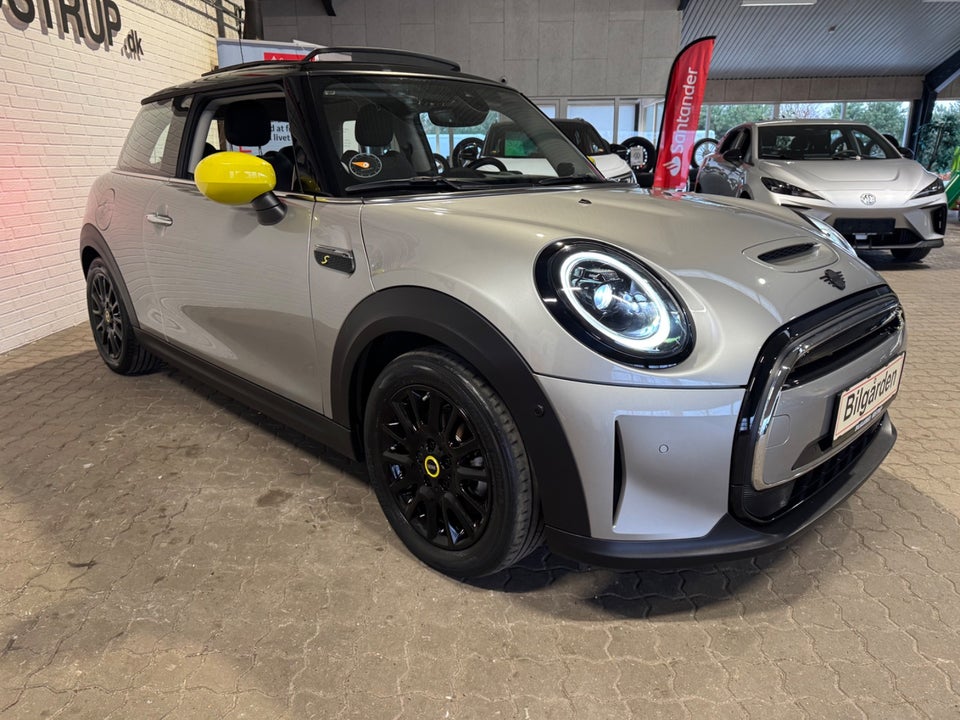 MINI Cooper SE Maximise 3d