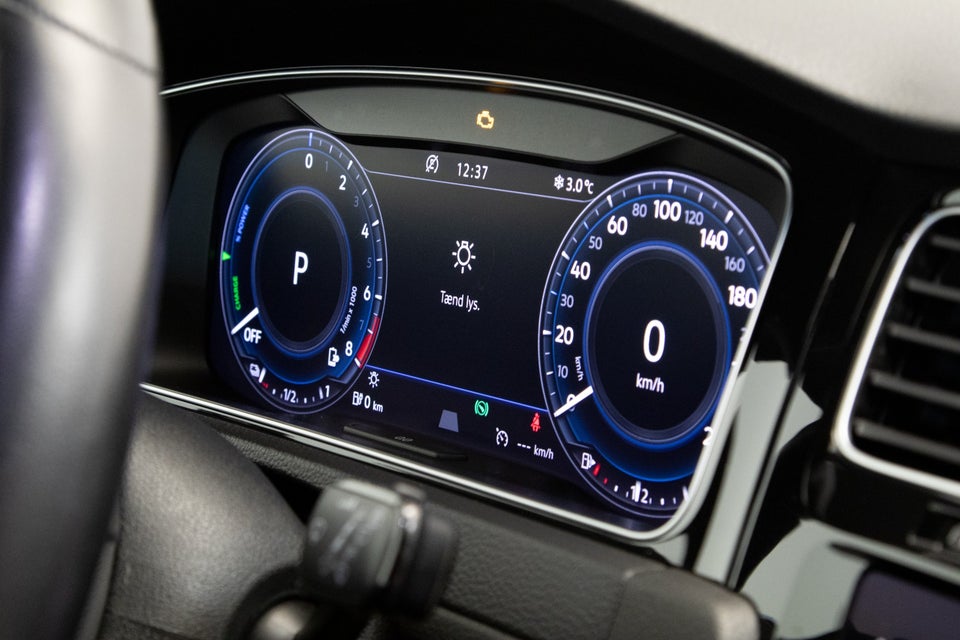 VW Golf VII 1,4 GTE DSG 5d