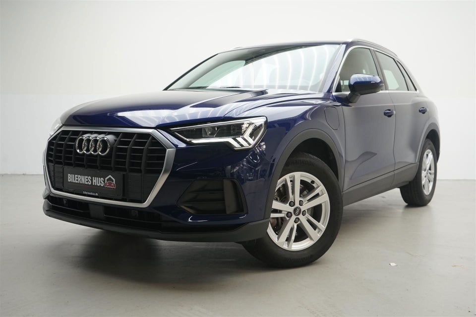 Audi Q3 45 TFSi e Attitude+ S-tr. 5d