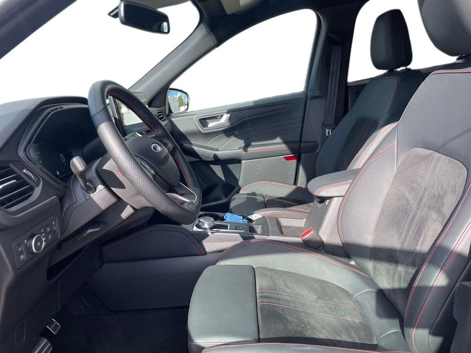 Ford Kuga 2,5 PHEV ST-Line X CVT 5d