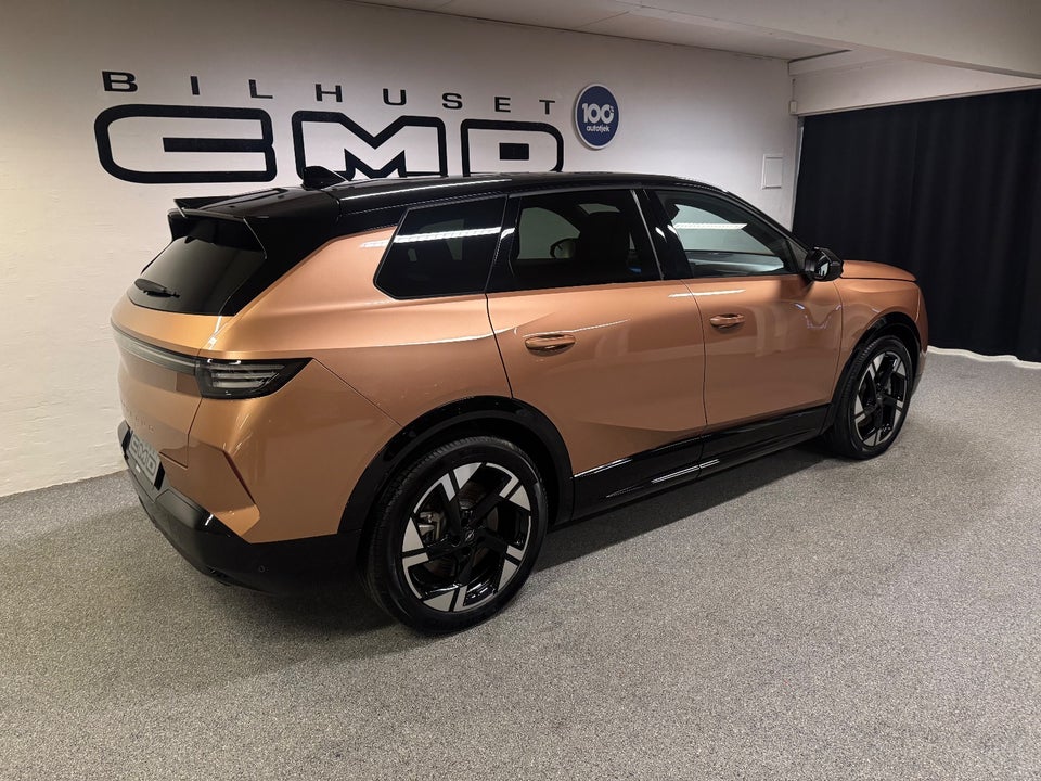 Opel Grandland-e 73 GS Sky 5d