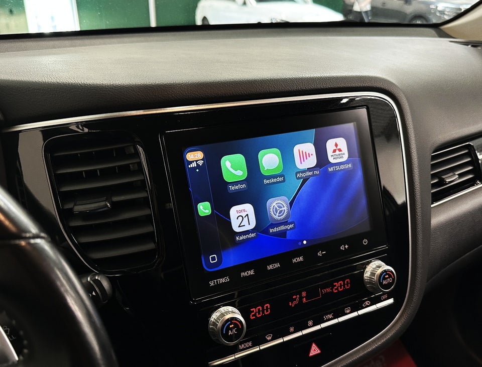 Mitsubishi Outlander 2,4 PHEV Instyle CVT 4WD 5d