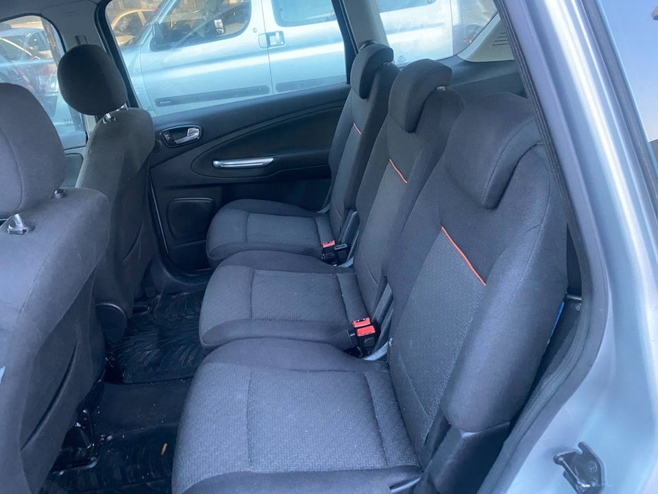 Ford S-MAX 1,8 TDCi 125 Trend 7prs 5d