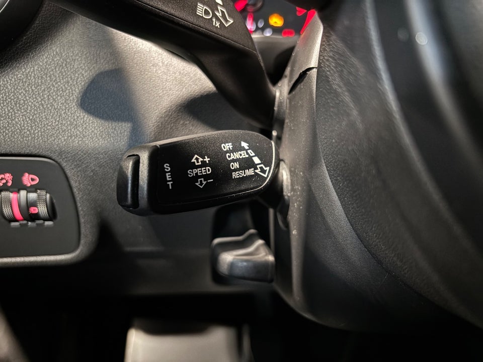 Audi A1 1,2 TFSi 86 Attraction Sportback 5d