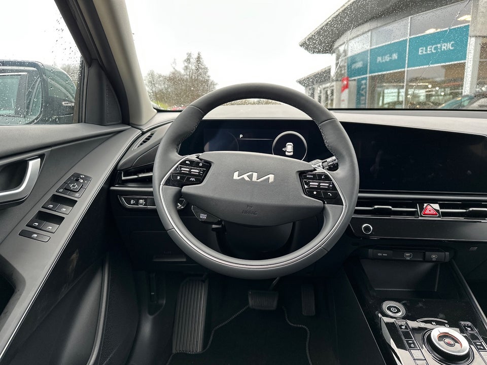 Kia Niro 64 EV Access Plus 5d