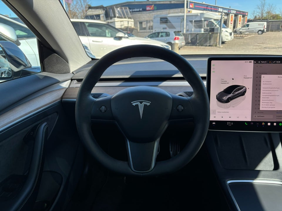 Tesla Model 3 Standard Range+ RWD 4d