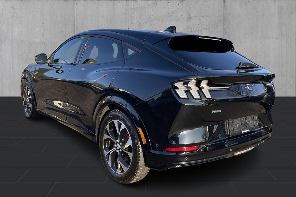 Ford Mustang Mach-E 91 Premium Extended Range AWD 5d