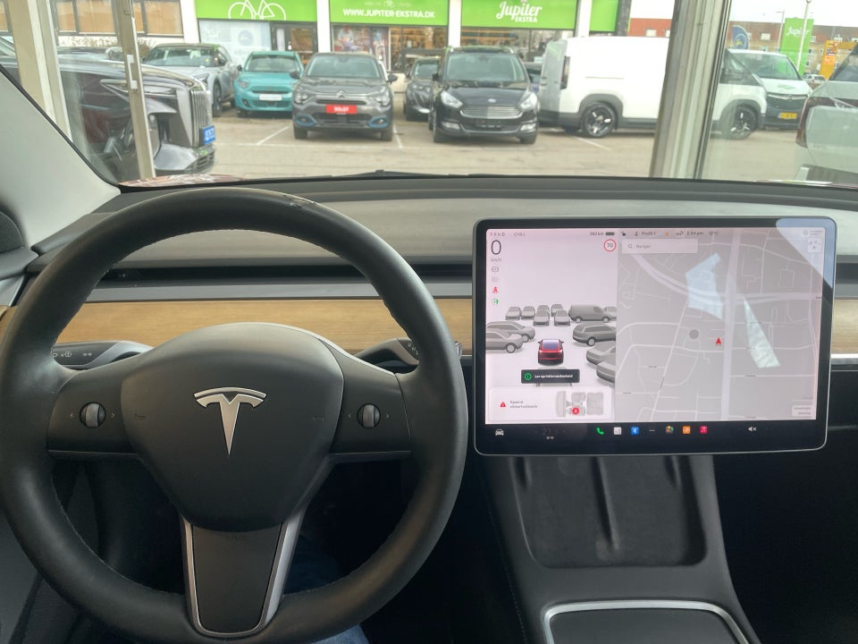 Tesla Model 3 Standard Range+ RWD 4d