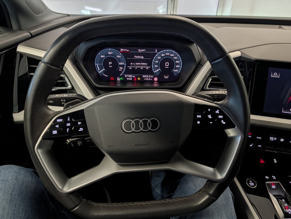 Audi Q4 e-tron 40 Advanced 5d