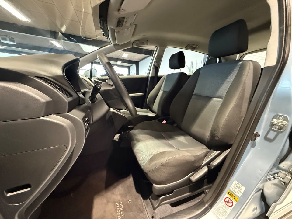 Toyota Corolla Verso 1,8 Terra MMT 7prs 5d