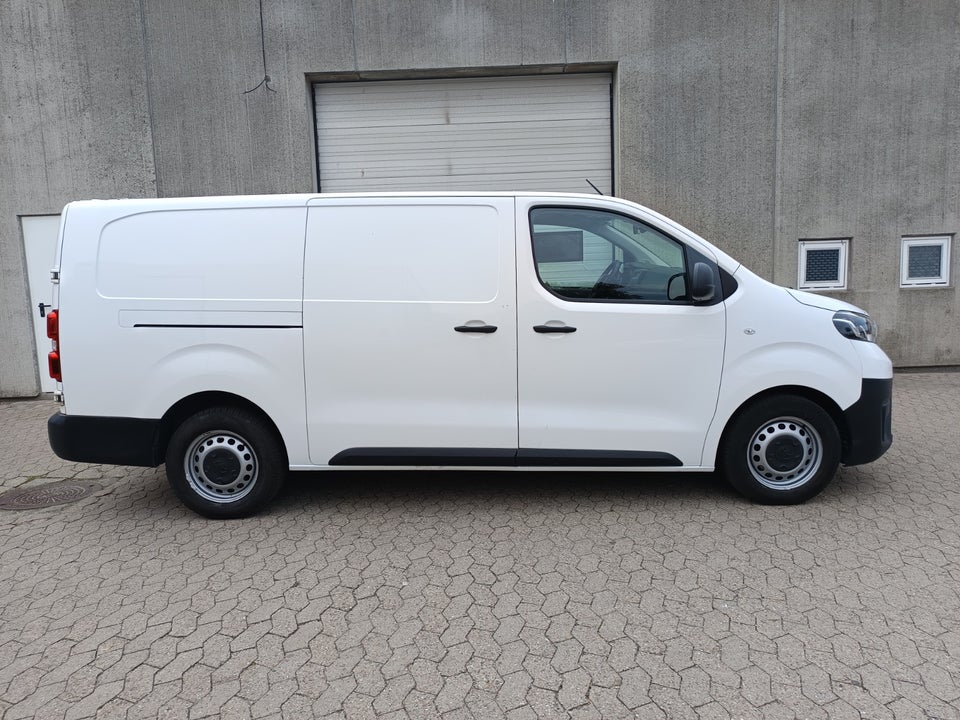 Toyota ProAce 2,0 D 120 Long Comfort 5d
