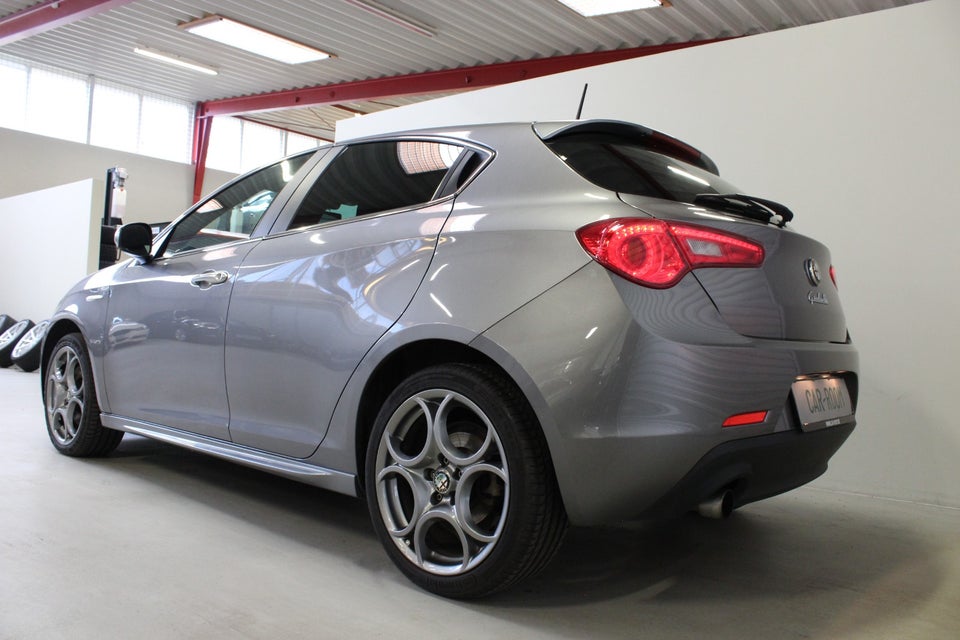 Alfa Romeo Giulietta 1,4 M-Air 170 Distinctive 5d