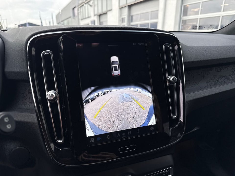 Volvo XC40 ReCharge Extended Range Core 5d