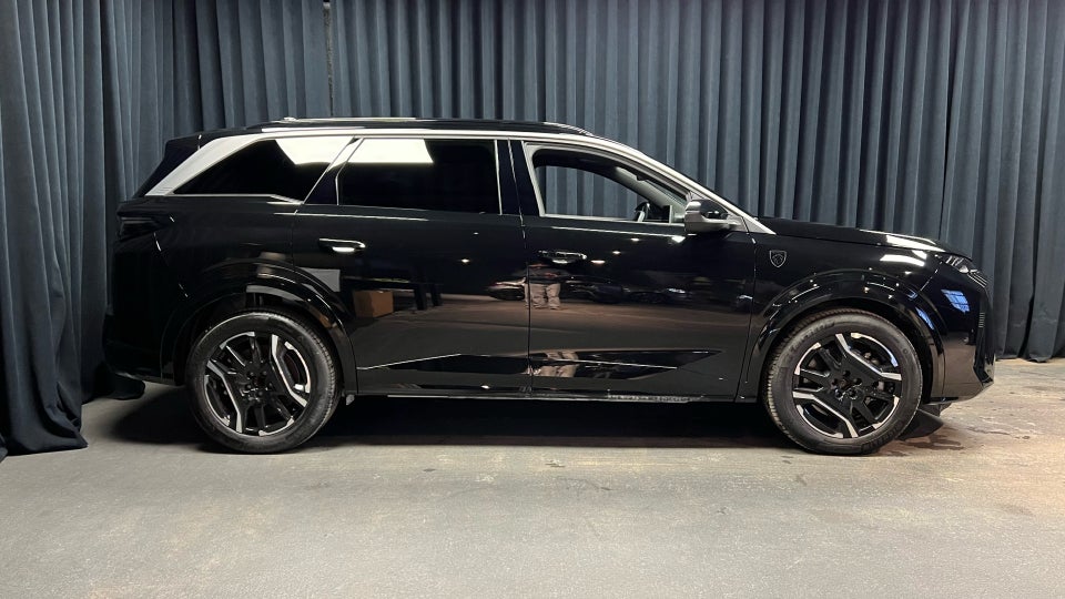 Peugeot e-5008 77 GT 7prs 5d