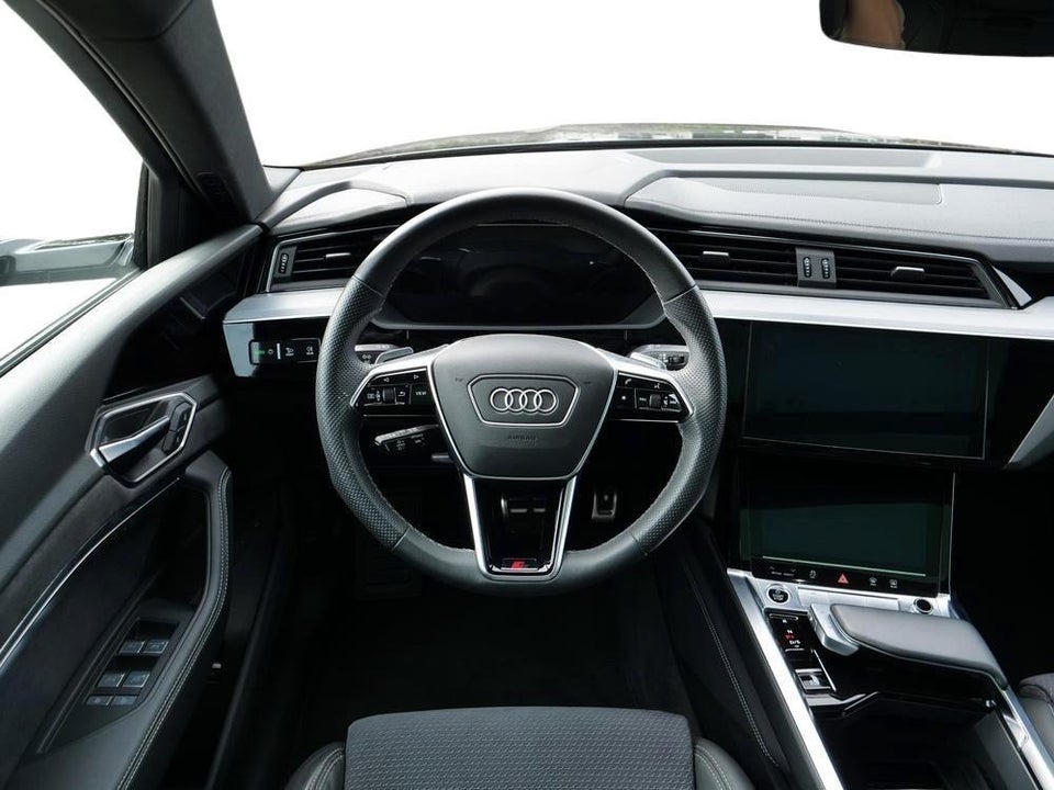 Audi Q8 e-tron 55 S-line Sportback quattro 5d