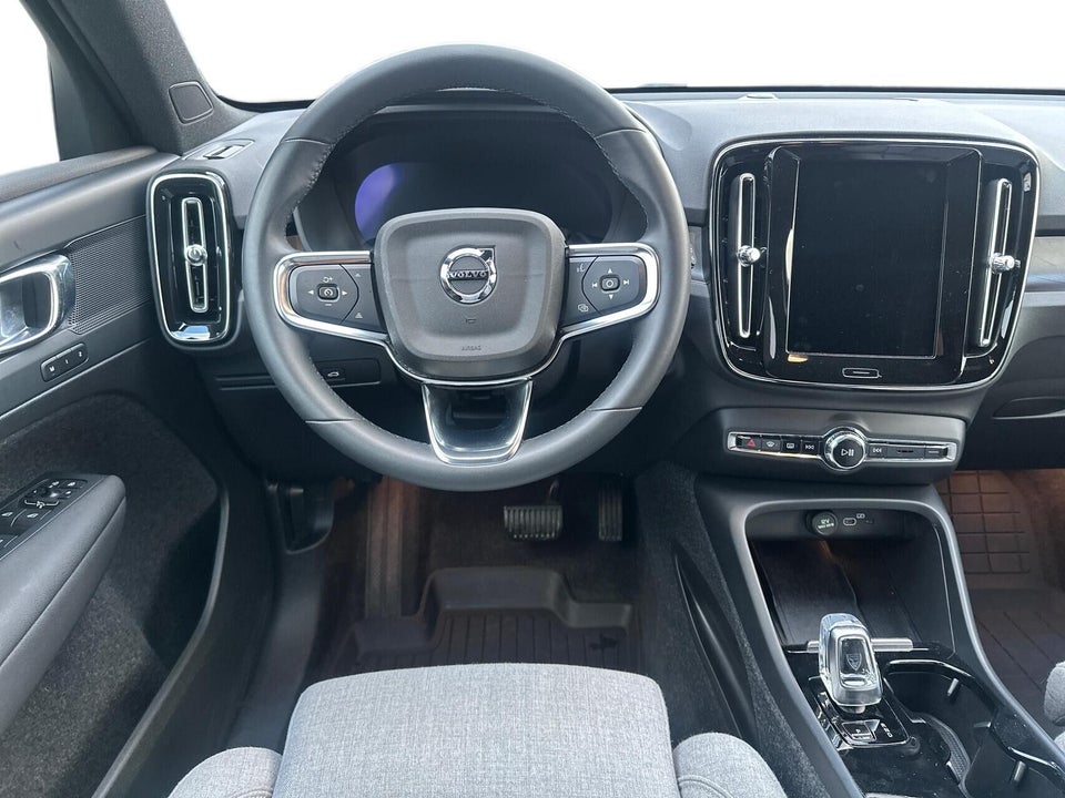 Volvo XC40 ReCharge Extended Range Plus 5d