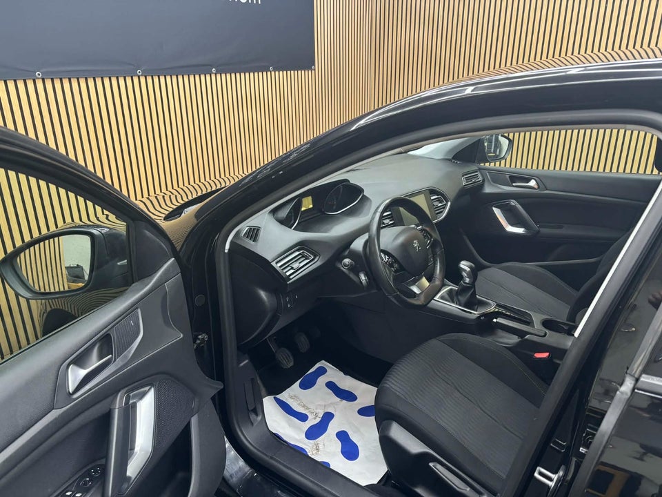 Peugeot 308 1,6 HDi 92 Access 5d