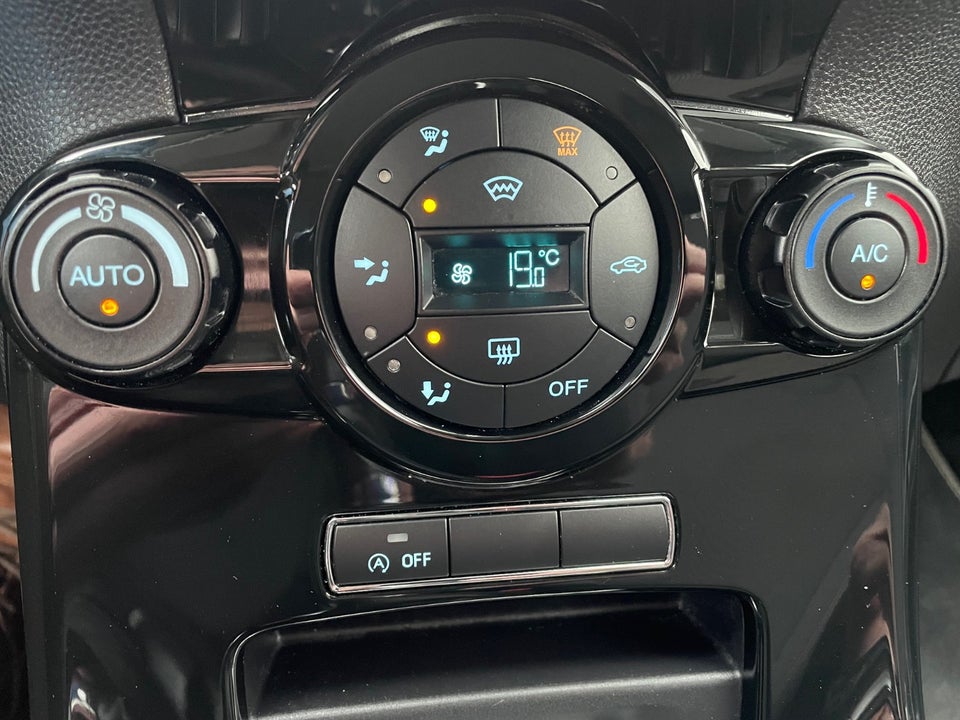 Ford Fiesta 1,0 SCTi 100 Titanium 5d