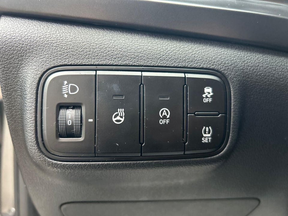 Hyundai i20 1,0 T-GDi Essential DCT 5d